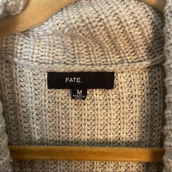 Fate Gray Minimalist Knot Cardigan Sweater Size M - Picture 7 of 9